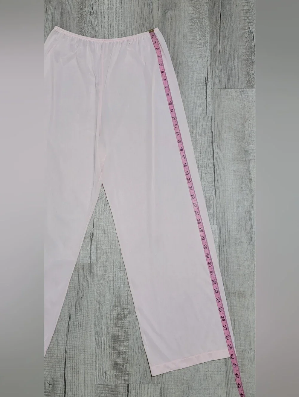 Vintage 70s Vanity Fair Soft Light Pink Pajama Set Size Large
